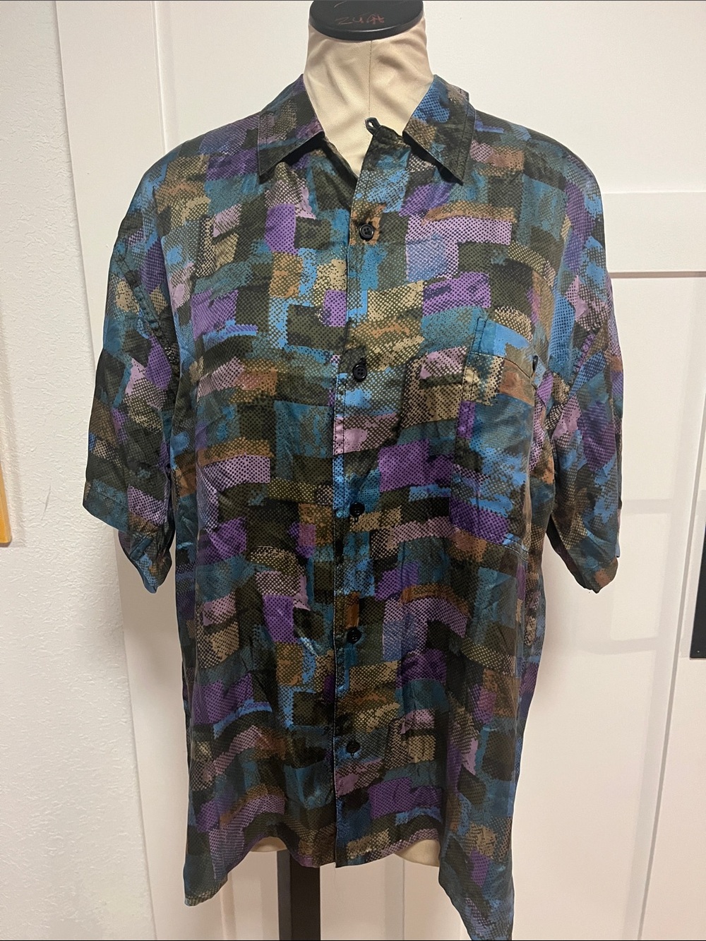 Vintage 80’s Men’s Silk Shirt
